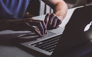 TP钱包2025新版分析：用户要什么安全与跨链功能？